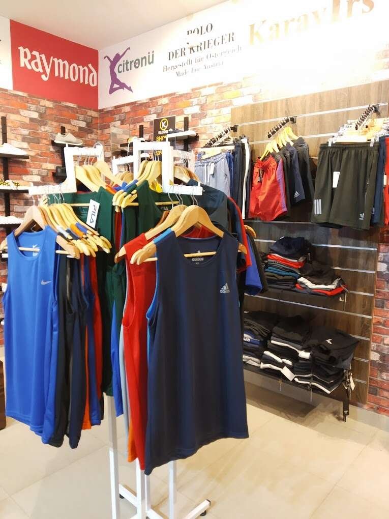 Kleider Fashions